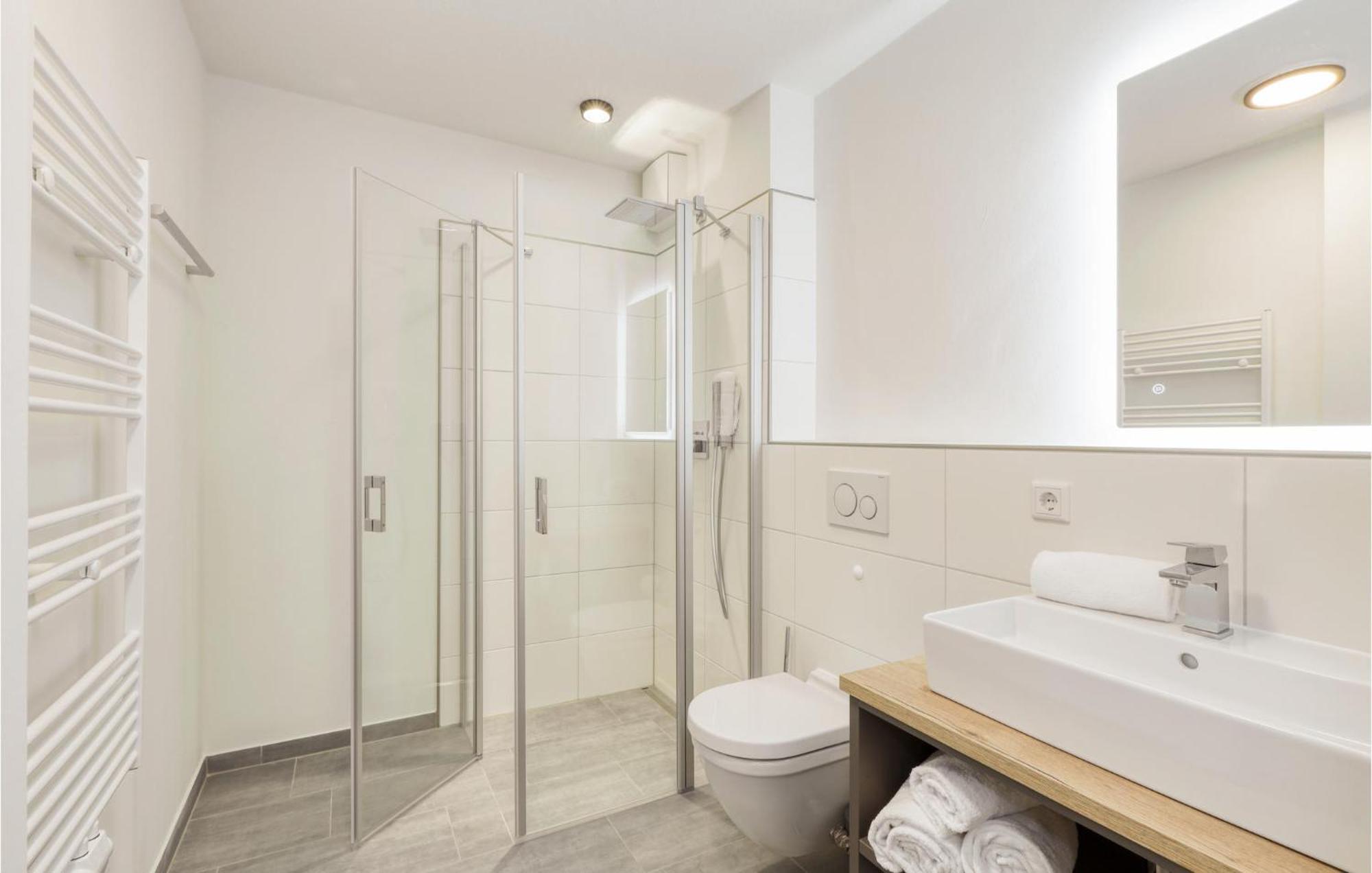1 Bedroom Nice Apartment In Nordstrand Bagian luar foto